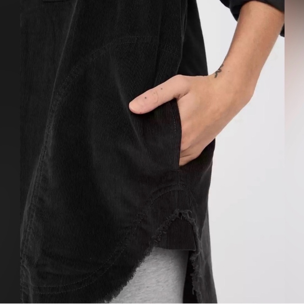 Women's Black Casual Button Down Shirt - Picture 5 of 5